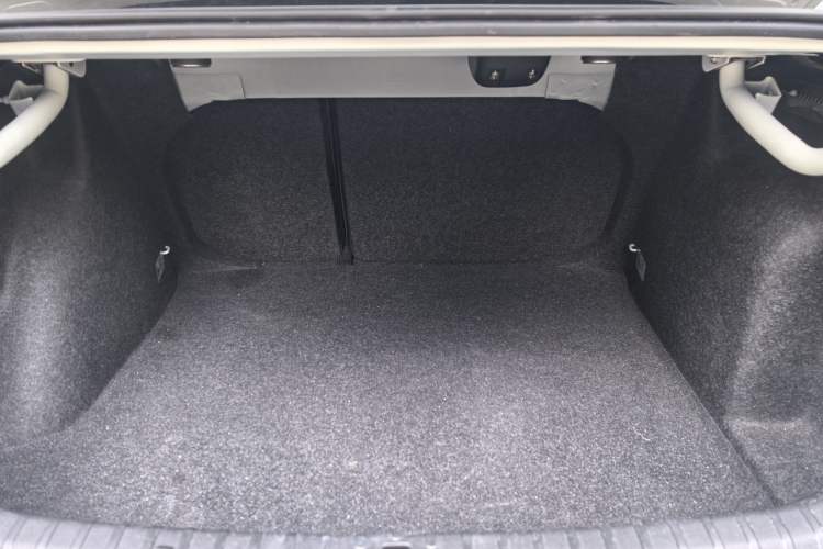 Used Volkswagen Bora 2014 1.6L Automatic Comfort Model
