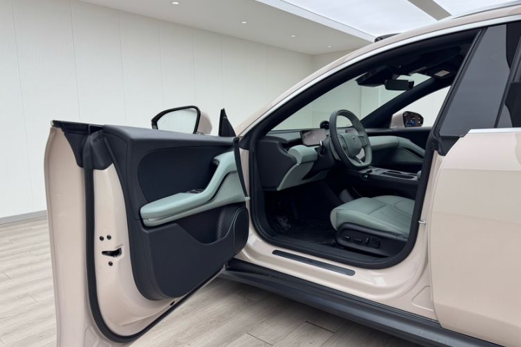 Used Nio ET5T 2023 75 kWh Touring