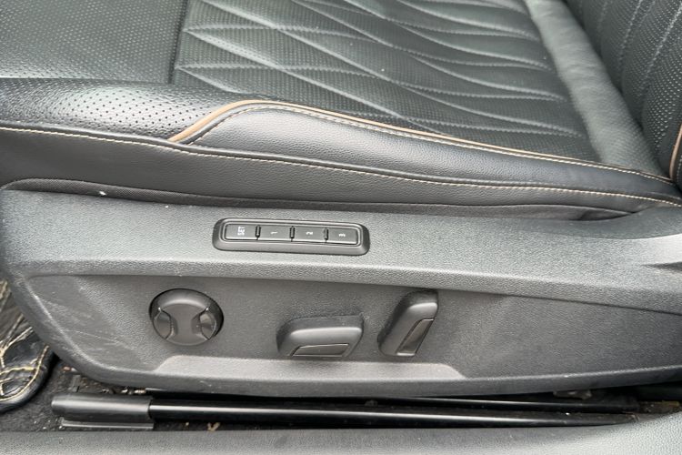 Used Volkswagen Passat 2019 380TSI Luxury Edition China VI Standard