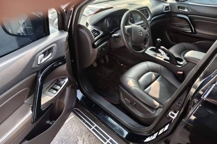 Used GAC Trumpchi GS4 2015 200T Manual Luxury Edition