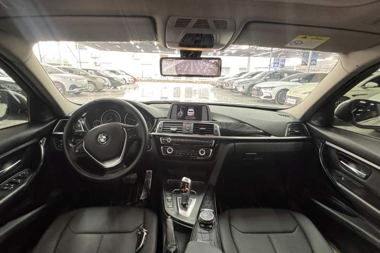 Used BMW 3 Series 2017 318Li Fashion Model