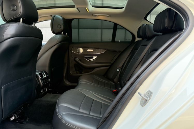 Used Mercedes-Benz C-Class 2021 C 200 L Fashion Edition Sport Version Interior 6