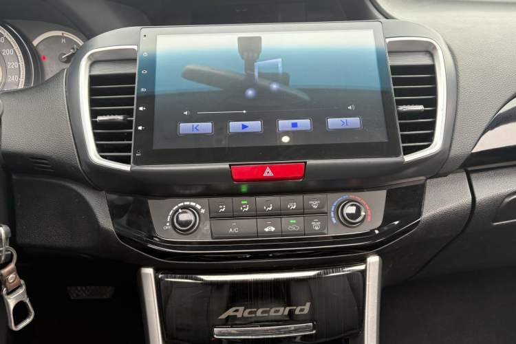 Used Honda Accord 2016 2.0L Comfort Edition
