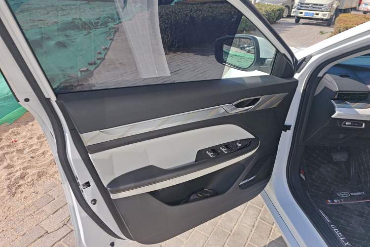 Used Geely Auto Emgrand L 2022 1.4T CVT Flagship Edition