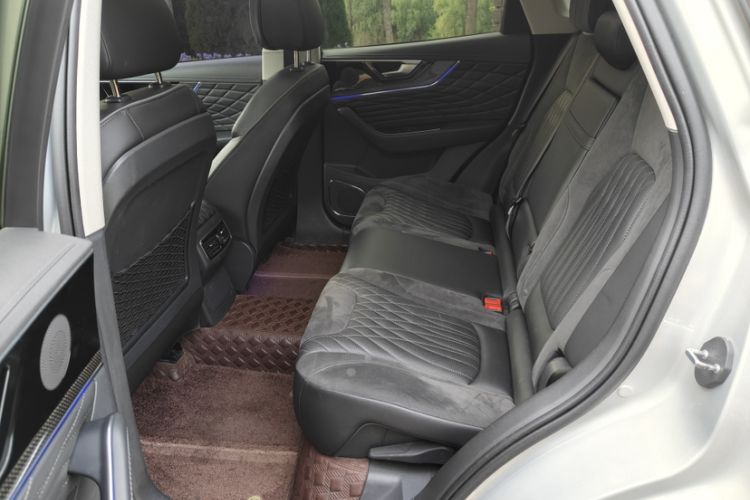 Used Hongqi HS5 2022 Restyled 2.0T Smart Connect Flagship All-Wheel-Drive Version Exterior 4