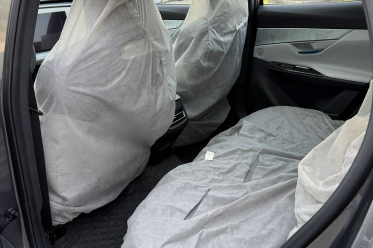 Used CHANGAN UNI-T 2023 Second-Generation 1.5T Prestige Model Exterior 8