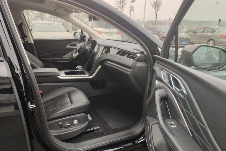 Used Hongqi HS7 PHEV 2024 2.0T PHEV Four-Wheel Drive Flagship Edition 6 Seats