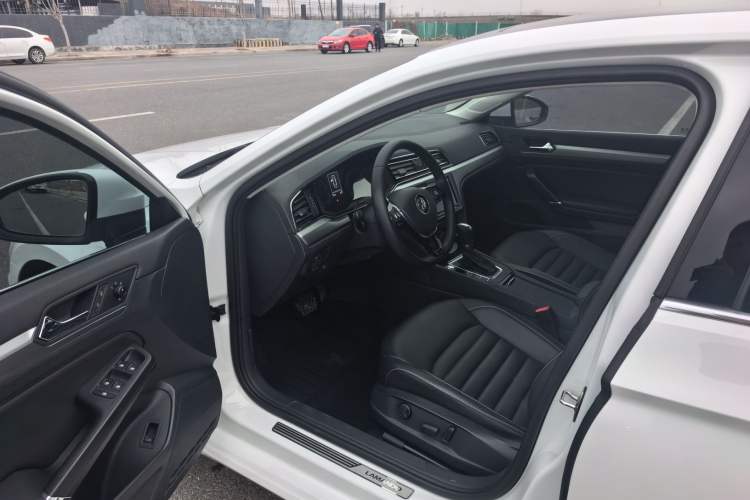 Used Volkswagen Lamando 2019 280TSI DSG Comfort Edition China VI standard