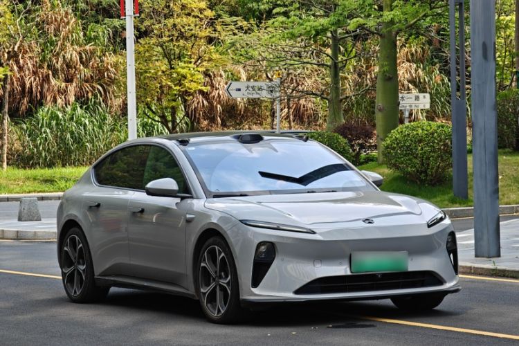 Used Nio ET5 2024 75 kWh Exterior 4