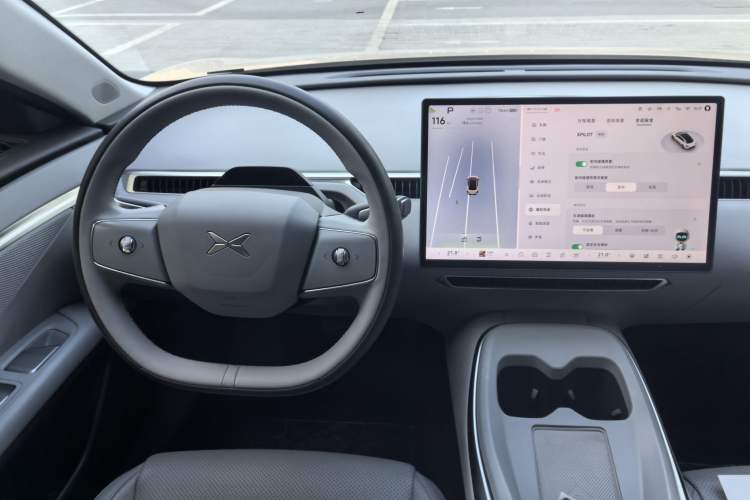 Used XPeng MONA M03 2024 620 with Ultra-Long Range
