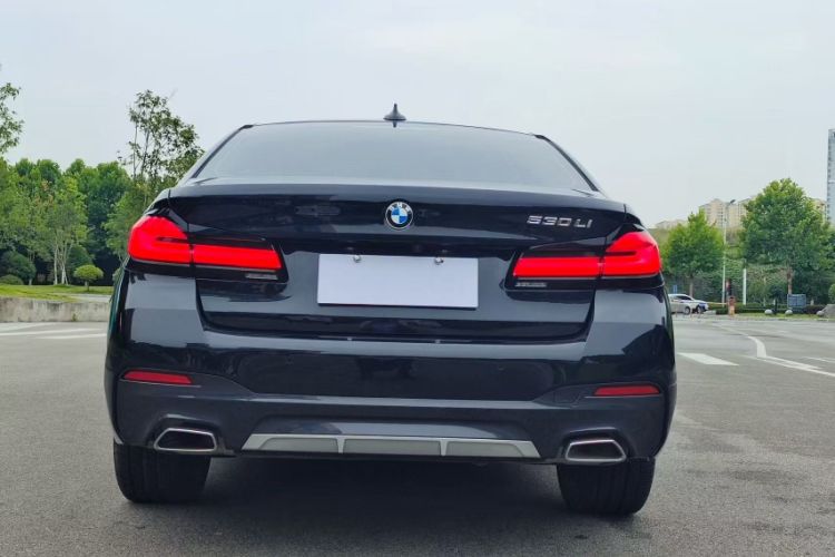 Used BMW 5 Series 2022 Second Facelift 530Li Leading Edition M Sport Package
