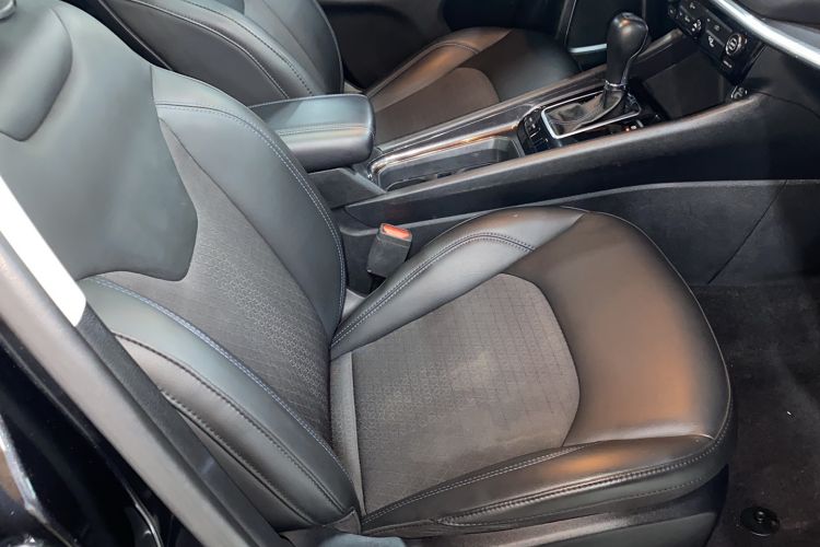 Used Jeep Compass 2021 220T Automatic Leading Edition Right Front Seat