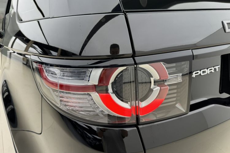 Used Land Rover Discovery Sport 2019 240 PS SE Version China VI Standard