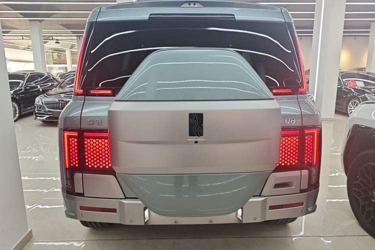 Used Yangwang U8 2023 Luxury Edition
