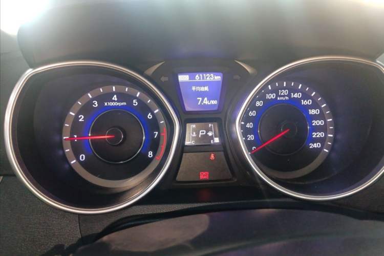 Used Hyundai Elantra (5th Generation / Langdong) 2016 1.6L Automatic Prestige Model
