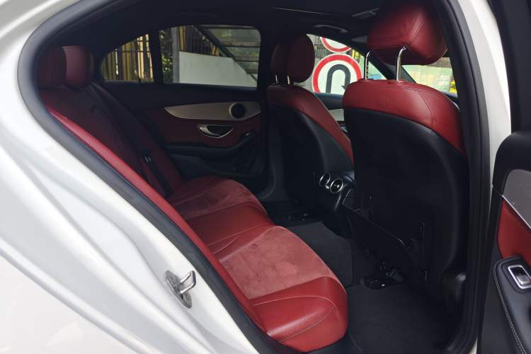 Used Mercedes-Benz C-Class 2017 Restyled C 200 Sport Edition Interior 11