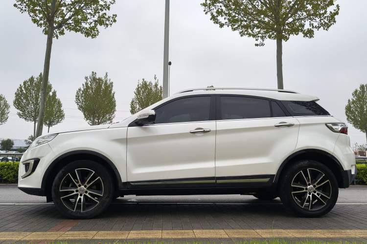 Used JMC Yusheng S330 2016 1.5L GTDi Automatic Two-Wheel Drive Flagship Edition Exterior 10