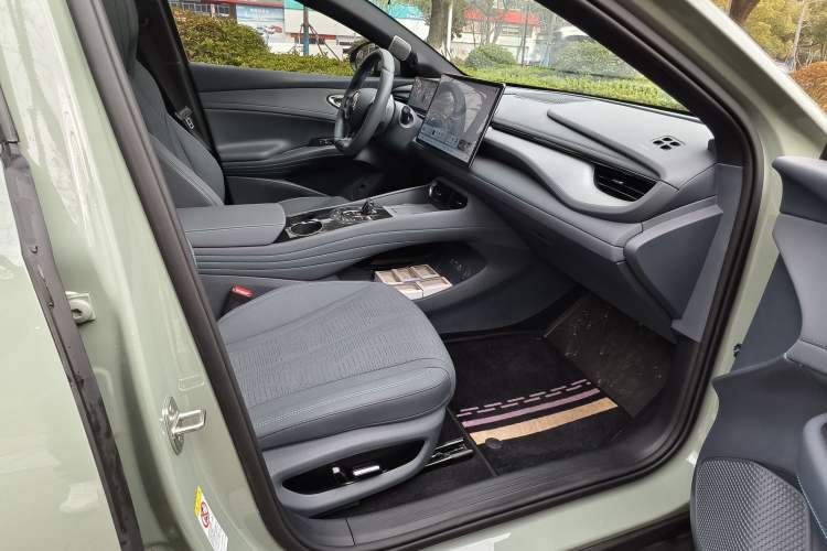 Used BYD Seal 06GT 2025 Intelligent Driving Version 505 Wave Plus Edition Interior 3