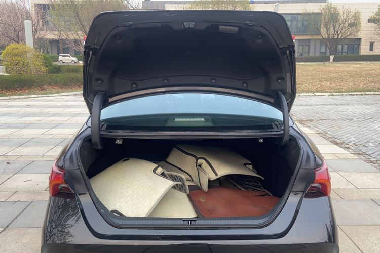 Used Toyota Avalon 2021 2.5L Luxury Edition
