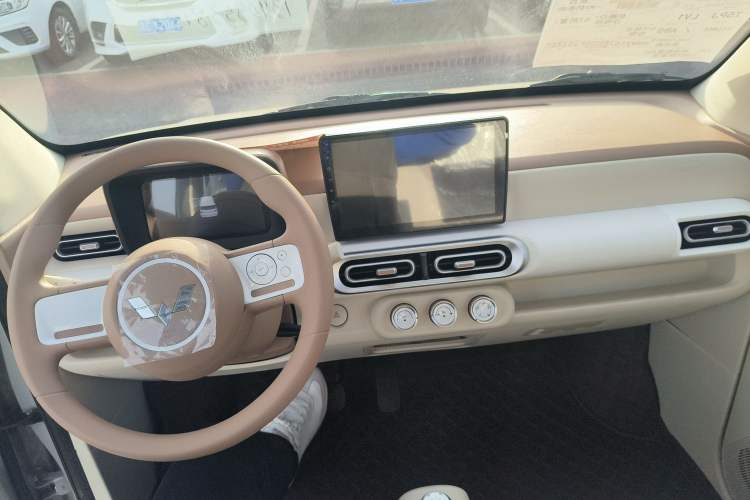 Used Wuling Hongguang MINIEV 2024 3rd Generation 215km Youth Edition