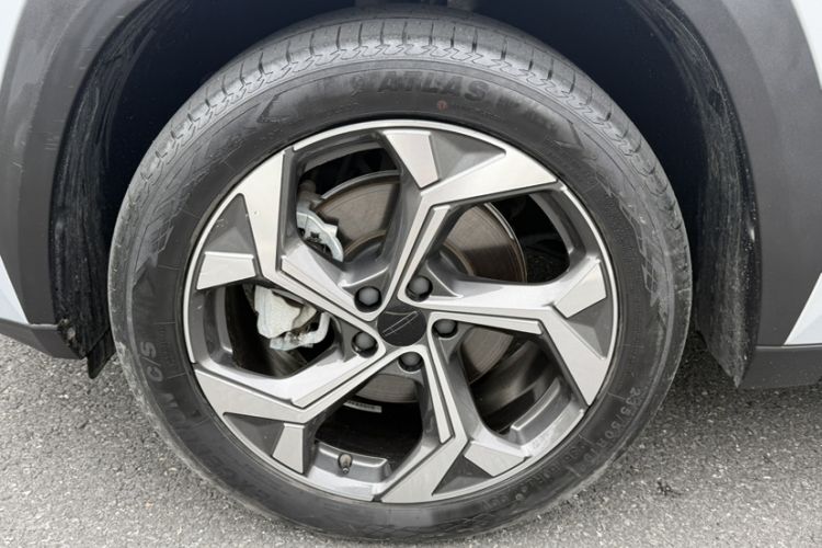 Used Geely Auto FX11 2023 2.0TD DCT Prestige Edition

