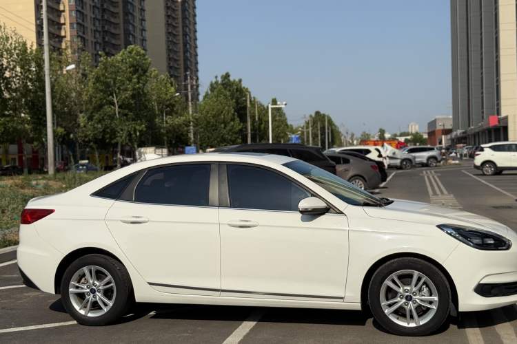 Used Ford Escort 2019 Revised Version 1.5L Automatic Enjoyment Type China VI Standard