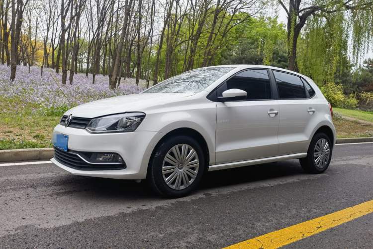 Used Volkswagen Polo 2016 1.6L Automatic Comfort Model