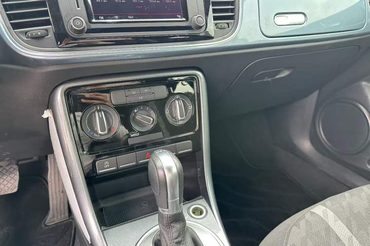 Used Volkswagen Beetle 2018 180TSI Yile Model
