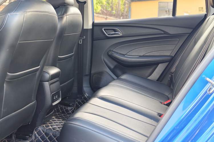 Used Roewe i5 2019 1.5L Manual 4G Connect Leehao Flagship Edition
