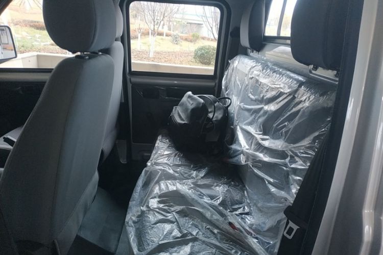 Used Wuling Rongguang Small Truck 2023 1.5L Double-Cab LAR