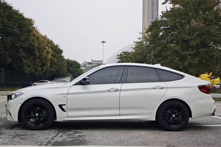 Used BMW 3 Series GT 2020 320i M Sport Night Edition
