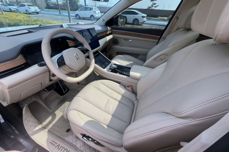 Used Hima AITO M7 2024 1.5T Rear-Drive Plus Version 5 Seats