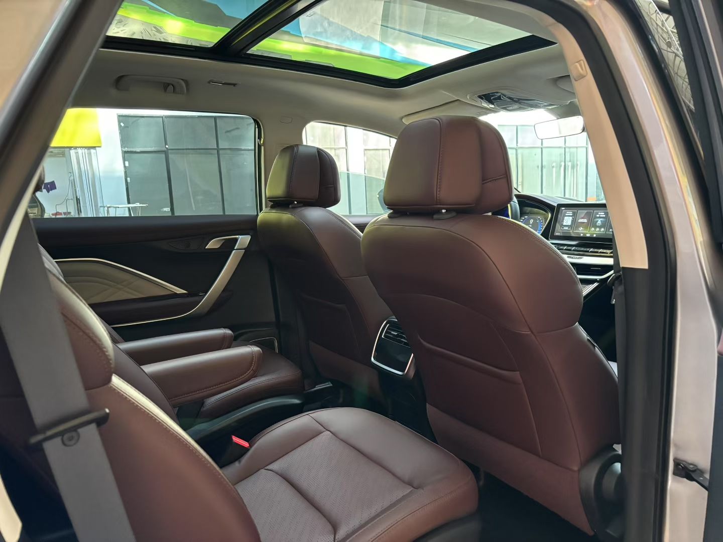 Geely Auto Jiajie 2022 1.8TD DCT Platinum Luxury Edition — снимка 19