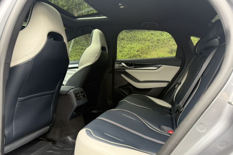 Used BYD Qin PLUS 2021 DM-i 55KM Flagship Model Interior 3