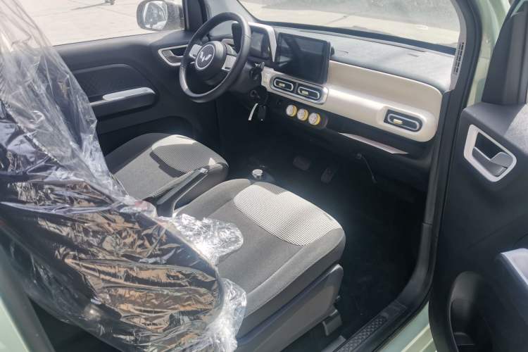 Used Wuling Hongguang MINIEV 2024 3rd Generation 215km Youth Edition