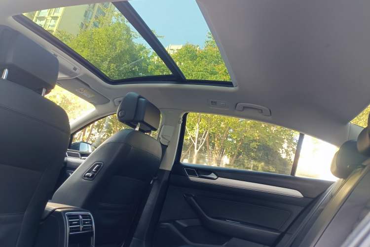 Used Volkswagen Magotan 2019 330TSI DSG Leading Edition China V Standard