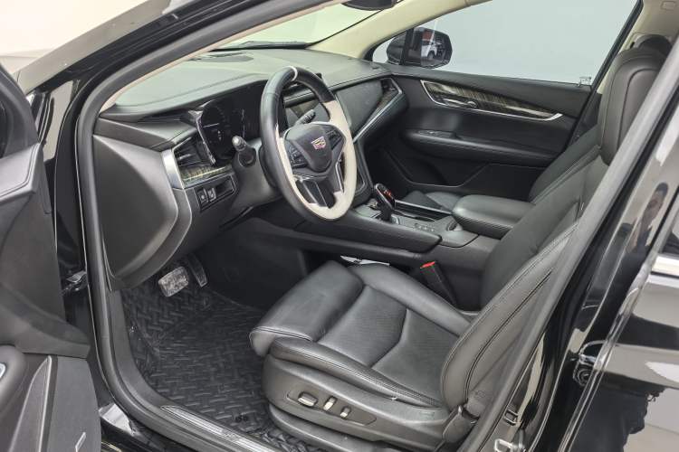 Used Cadillac XT5 2016 28T Four-Wheel Drive Luxury Model
