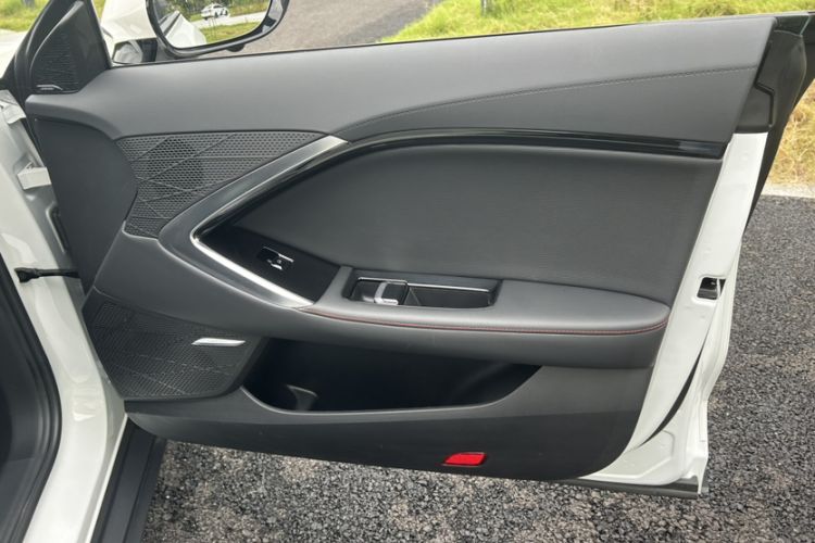 Used MG 7 2025 2.0T Trophy+ Super Intelligent Driving Edition