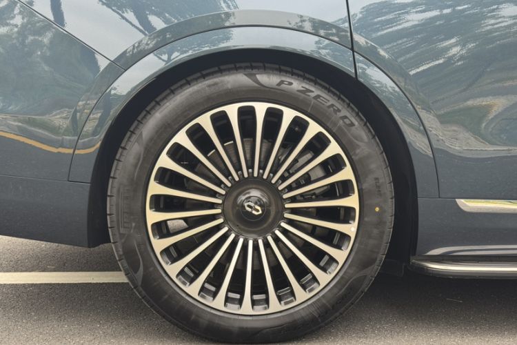 Used Hima AITO M9 2024 All-Electric Ultra Version 100 kWh 5-Seater Model