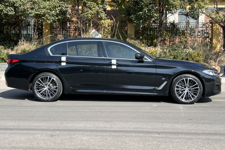 Used BMW 5 Series 2022 530Li Leading Model M Sport Package