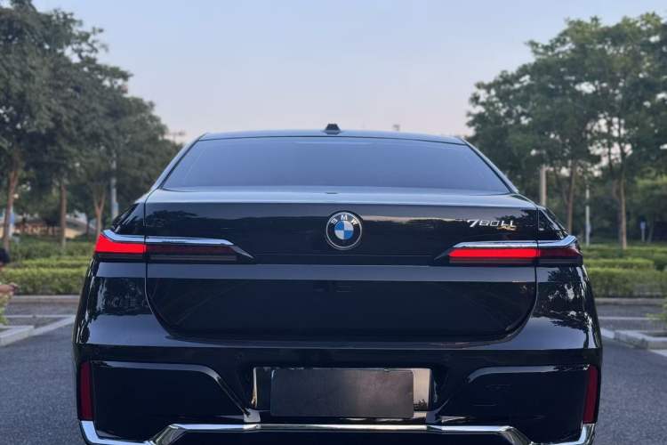 Used BMW 7 Series 2023 740Li Luxury Edition M Sport Package