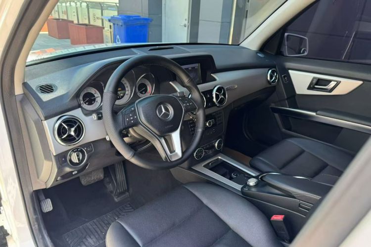 Used Mercedes-Benz GLK-Class 2014 GLK 260 4MATIC Dynamic Model
