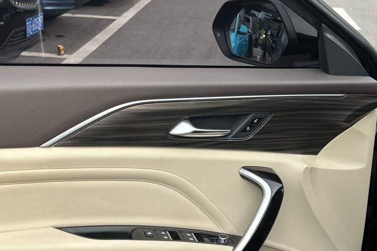 Used Bestune T77 2021 PRO 280 TID Automatic Luxury Model Interior 11