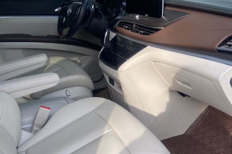 Used Buick GL8 2022 Land Business Class 652T Luxury Model Interior 2