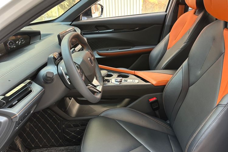 Used CHANGAN UNI-V 2022 1.5T Prestige Version
