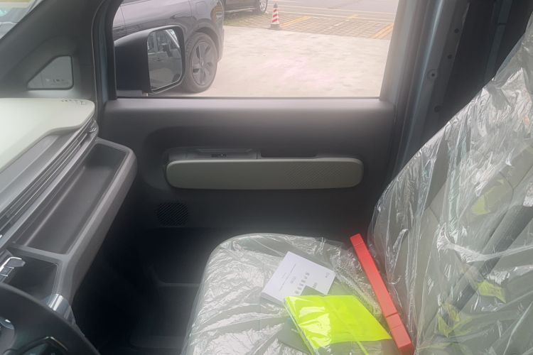 Used Farizon Xingxiang V 2025 V8E Functional Edition—Smart Edition, 350km Interior 1