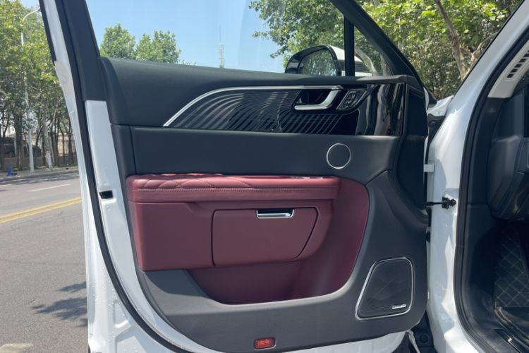 Used Hongqi E-HS9 2022 660 km Range Flagway Edition Six Seats
