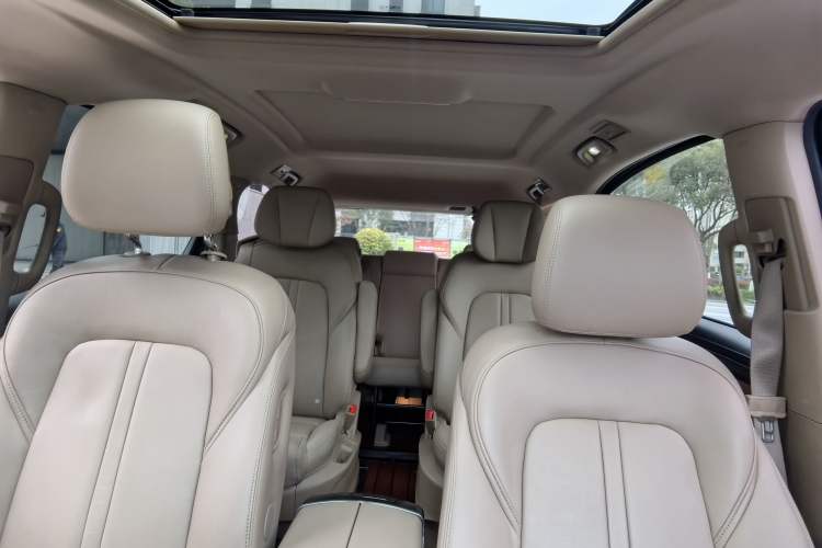 Used Buick GL8 2021 ES Land Cruiser 653T Luxury Edition
