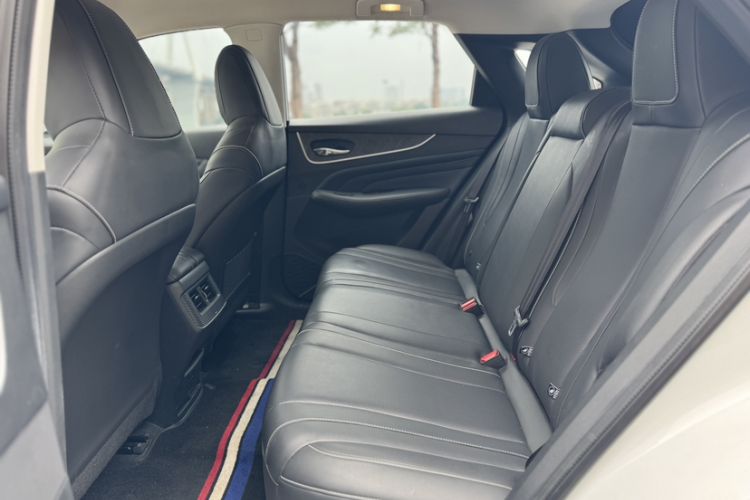 Used Venucia V 2022 260T Custom Edition · Idol Interior 6