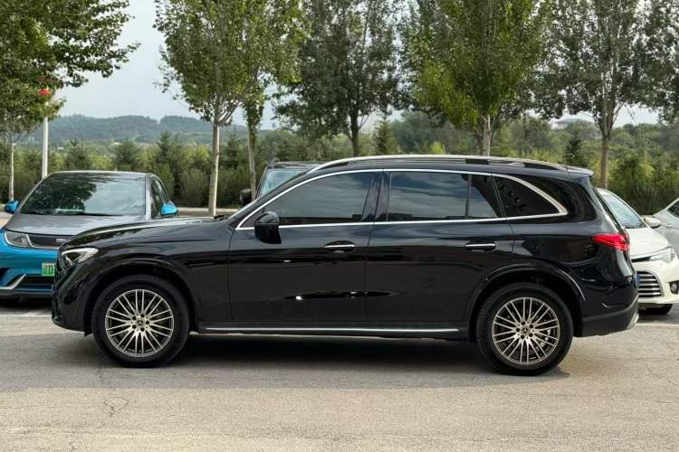 Used Mercedes-Benz GLC 2024 GLC 300 L 4MATIC Dynamic Edition 5-seater